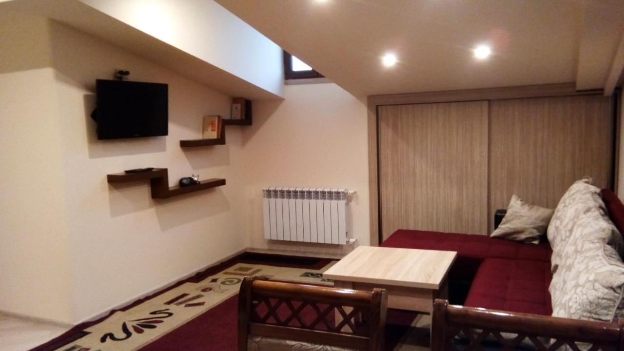 Lily'S Apartment Erevan Esterno foto